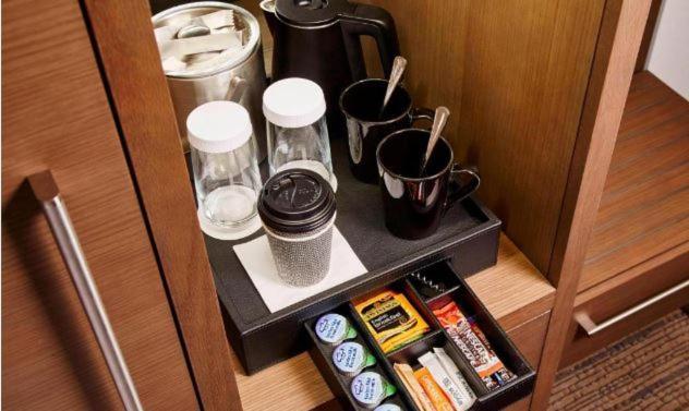 Courtyard By Marriott Oxford South Hotel Abingdon-on-Thames Buitenkant foto