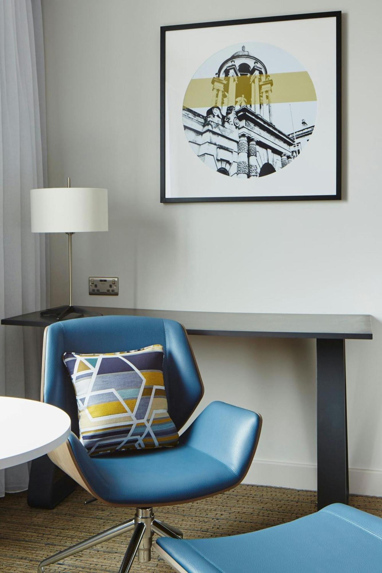 Courtyard By Marriott Oxford South Hotel Abingdon-on-Thames Buitenkant foto